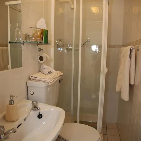 Bru Na Pairc לינה וארוחת בוקר